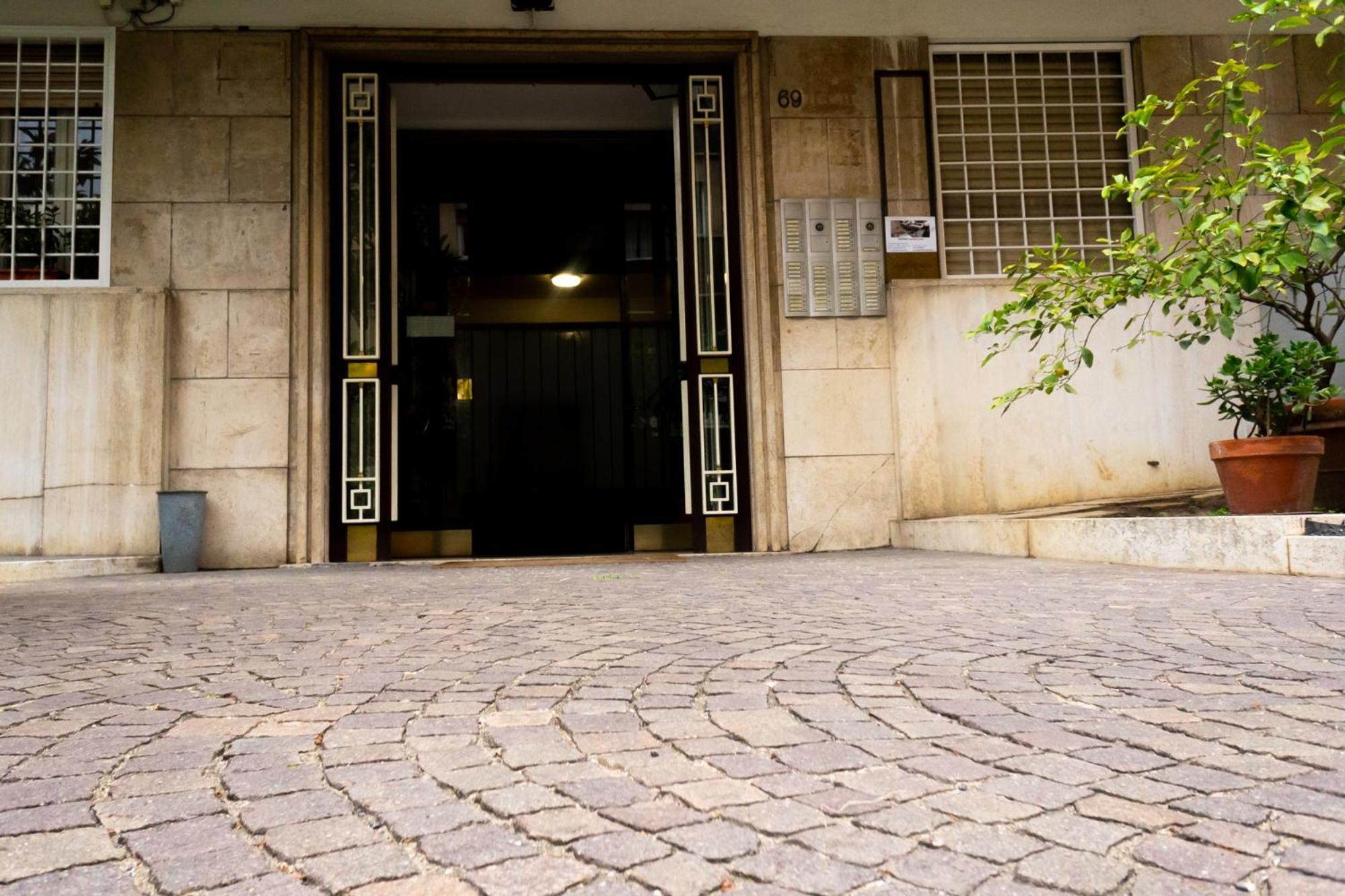 Ermete San Pietro House Apartment Rome Bagian luar foto
